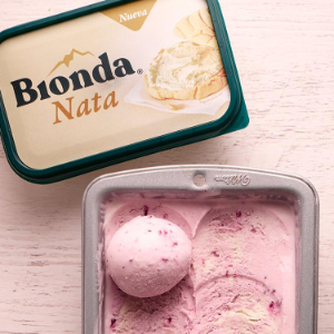 Helado de Nata Bionda, miel y moras